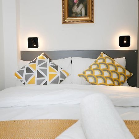 New Luxury Apartments In Central London Next To Shops, Cafes, Bars & Metro Exterior foto
