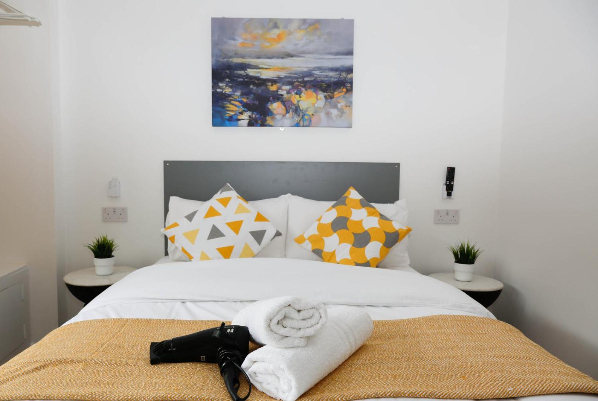 New Luxury Apartments In Central London Next To Shops, Cafes, Bars & Metro Exterior foto