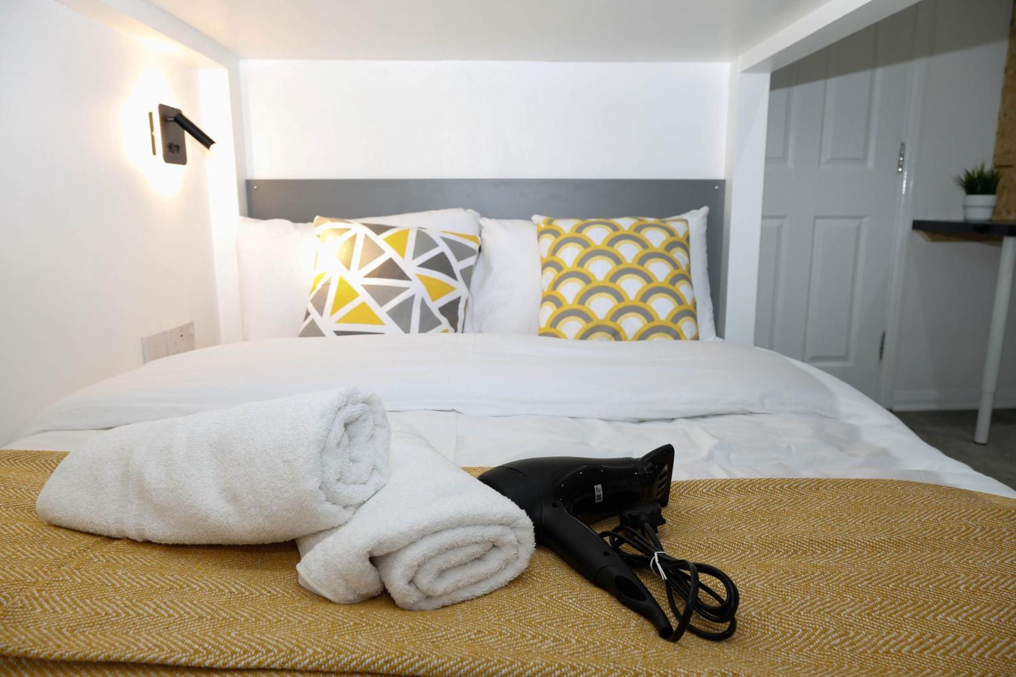 New Luxury Apartments In Central London Next To Shops, Cafes, Bars & Metro Exterior foto